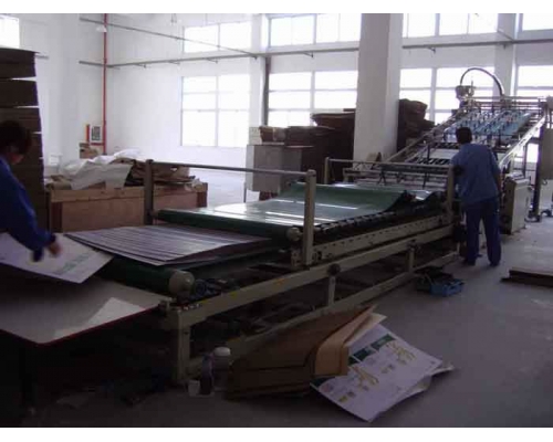 全自動(dòng)對(duì)裱機(jī)